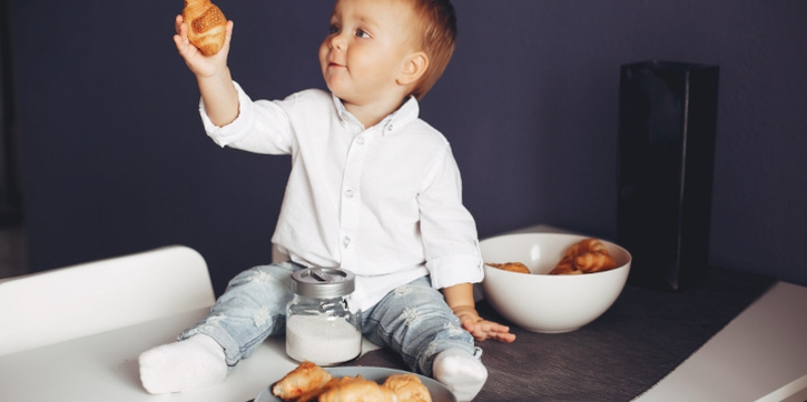 Jadwal Makan Anak 1 Tahun agar Cepat Gemuk, Ini Panduan Amannya