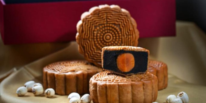 Rayakan Festival Musim Gugur, Hotel Borobudur Jakarta Hadirkan Beragam Mooncake