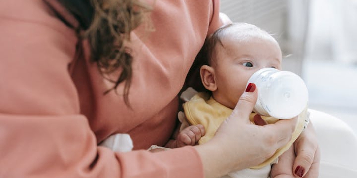 Ini Takaran Susu Formula untuk Bayi Baru Lahir, Jangan Sampai Keliru!