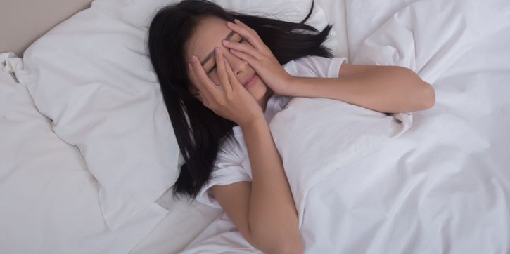 7 Arti Mimpi Suami Selingkuh dengan Teman Sendiri, Pertanda Apa?