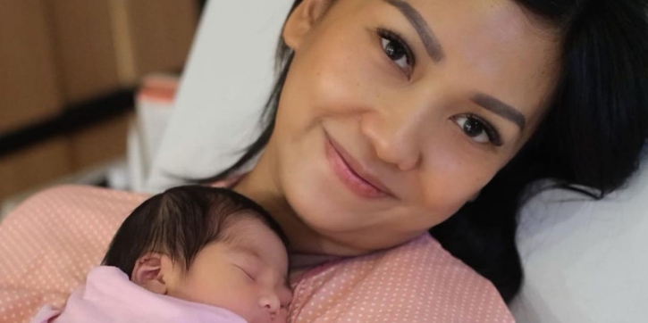 Momen Perjalanan Kehamilan Hingga Kelahiran Anak Keempat Nola Be3