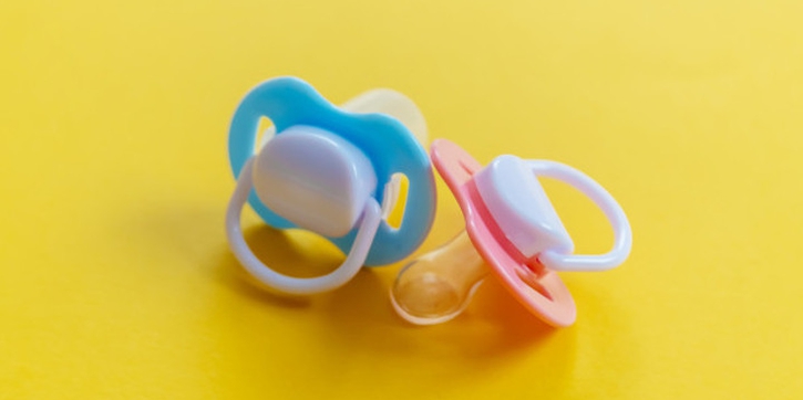 Fakta Empeng, Kenapa Tidak Usah Dikenalkan pada Bayi?