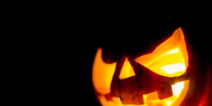 Rekomendasi Film untuk Meramaikan Halloween
