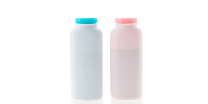 Apakah Menggunakan Bedak Tabur Aman untuk Bayi?