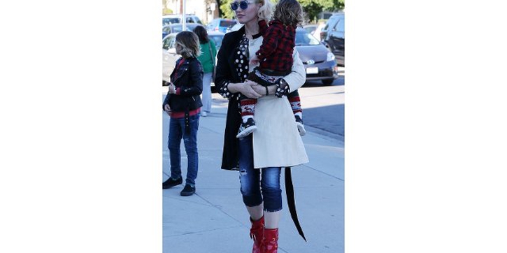 Gaya Keren Keluarga Gwen Stefani