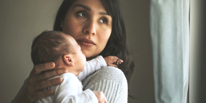10 Cara Mengusir Rasa Sepi untuk Para Ibu Baru
