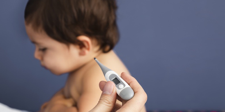 6 Trik untuk Bantu Anda Mengukur Temperatur Bayi