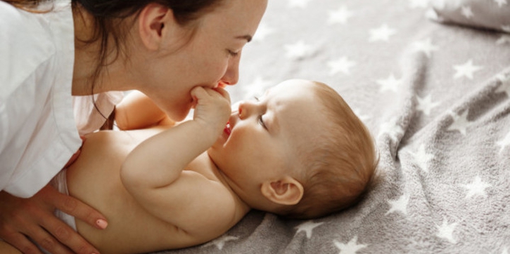 Solusi Tepat untuk Perawatan Kulit Sensitif Bayi Baru Lahir