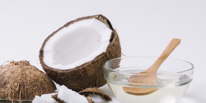 8 Manfaat Minyak Kelapa untuk Kulit Bayi