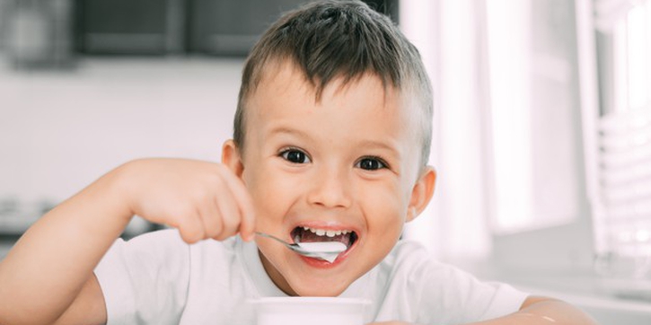 7 Makanan yang Sebenarnya Tidak Sehat untuk Anak