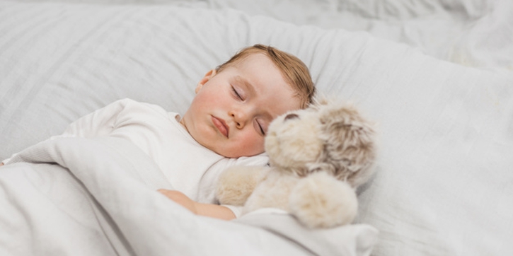 Moms, Ini Tahapan Perkembangan Tidur pada Bayi