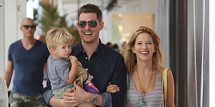 Anak Michael Bublé Alami Luka Bakar