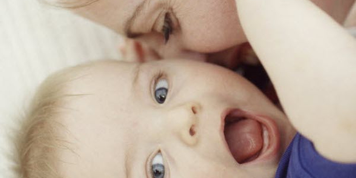 Perkembangan Sosial Bayi di Tahun Pertama