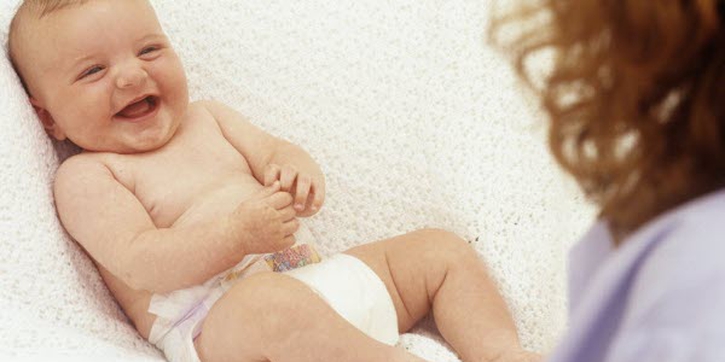 Selera Humor Bayi Usia 0-3 Bulan