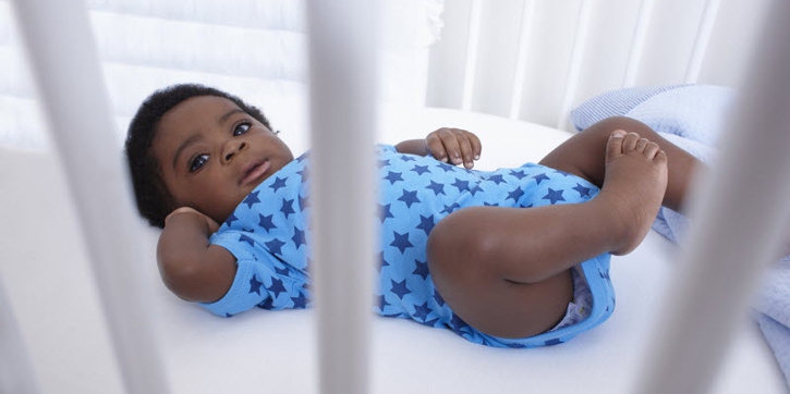 5 Tips Membiasakan Anak Tidur Sendiri