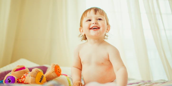 Moms, Ketahui Tahapan Kecerdasan Bayi