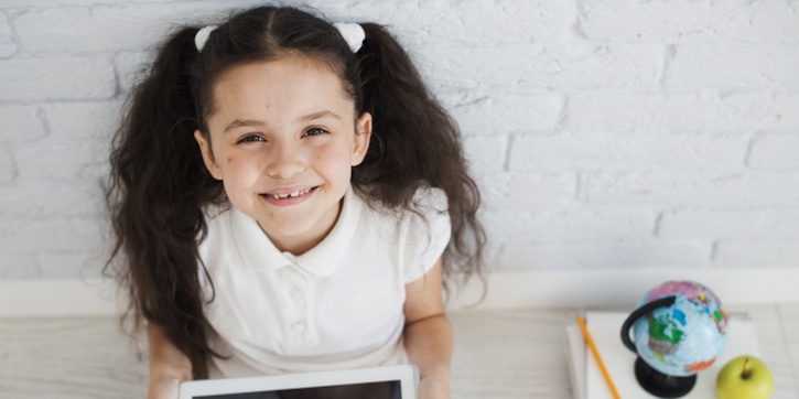 Ini Tanda-Tanda Anak Anda Sudah Kecanduan Gadget, Moms