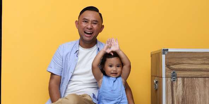 Ronal Surapradja Selalu Utamakan Anak-anak  