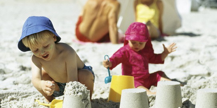Mari Berlibur ke Pantai!