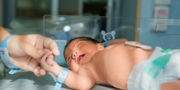 Bayi Baru Lahir, Ini Pemeriksaan yang Wajib Dijalaninya