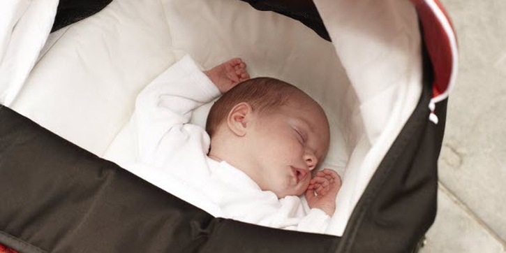Tetap Tidur Nyenyak dalam Stroller
