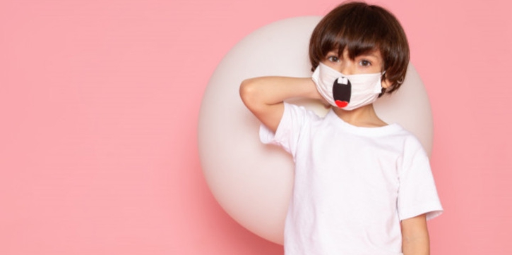 Tips agar Anak Betah Pakai Masker saat Harus Keluar Rumah