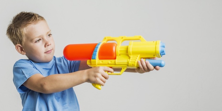 Anak Terobsesi Mainan Pistol, Orang Tua Harus Apa?