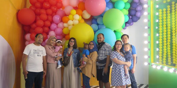 Serunya Berfoto Bersama Keluarga di Baluun by Haluu