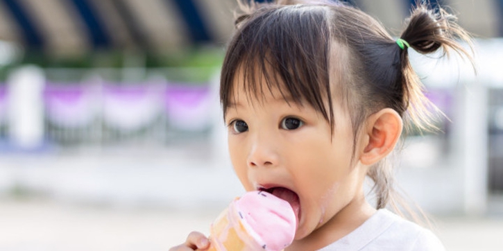 Cara Menghadapi Kebiasaan Anak yang Suka Jajan