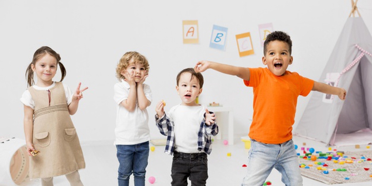 5 Manfaat Gaya Bermain Parallel Play untuk Anak 1-3 Tahun