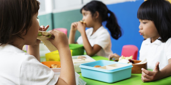 Ini Manfaat Membawa Bekal buat Anda dan Anak