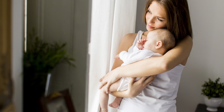 Moms, Ketahui 3 Mitos Bayi yang Salah Ini