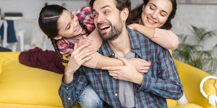 Moms, Ini 7 Tanda Suami Anda Ingin Punya Anak Lagi