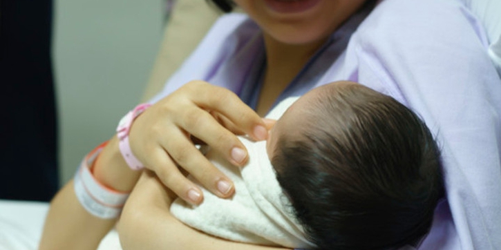 Mitos Seputar Perawatan Bayi yang Salah dan Bahkan Berbahaya