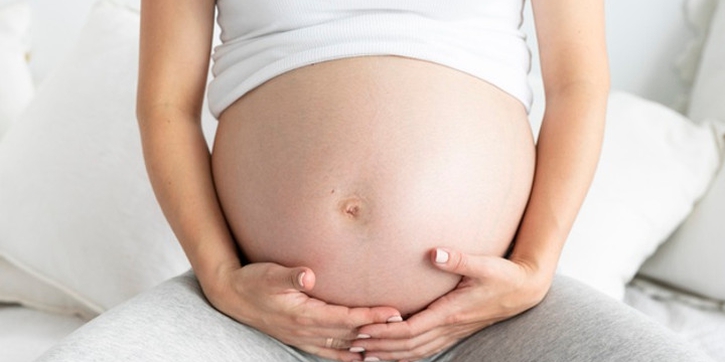 5 Kebiasaan yang Bisa Picu Hernia pada Ibu Hamil