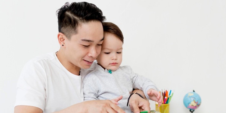 Ide Bermain Bersama Anak saat Orang Tua Sedang Lelah