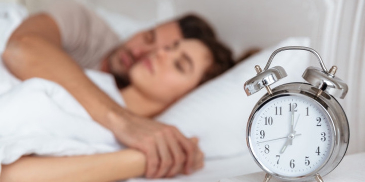 Jam Berapakah Waktu yang Tepat untuk Bercinta?