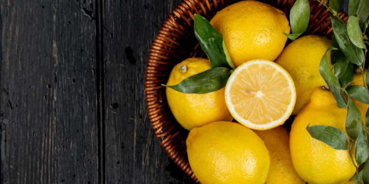 Lemon untuk MPASI, Amankah Dikonsumsi oleh Bayi?