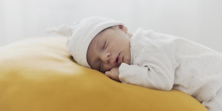 Bayi Baru Lahir Mendengkur saat Tidur, Bahayakah?