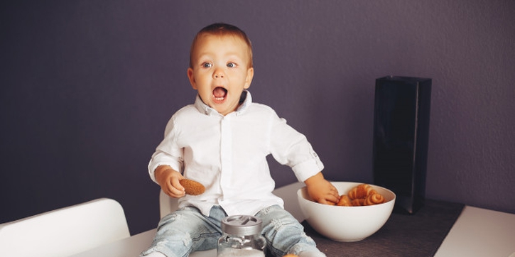 Tips untuk Bayi bisa Makan MPASI dengan Tekstur Kasar