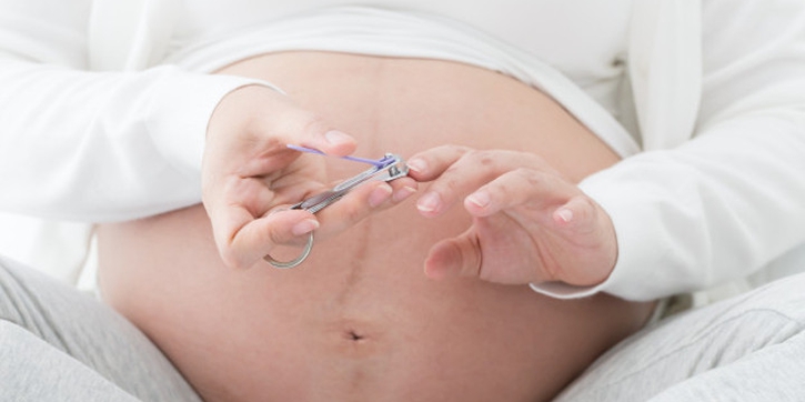 Moms, Ini Cara Memotong dan Merawat Kuku saat Hamil