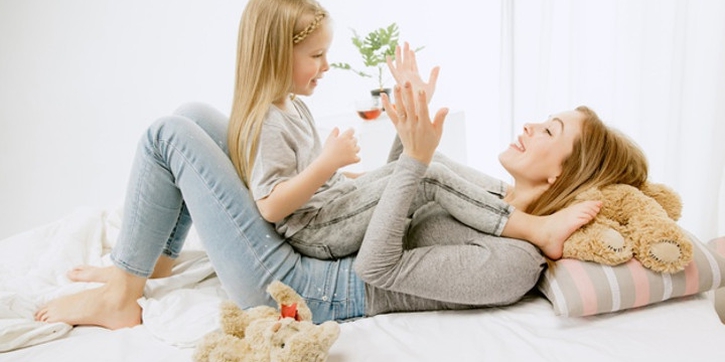 Lakukan 7 Cara Ini untuk Tunjukkan Rasa Cinta pada Anak
