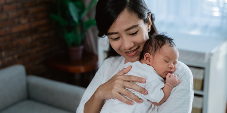 Penyebab Napas Bayi Berbunyi Grok Grok saat Menyusu