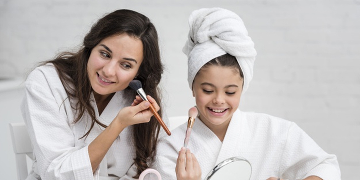 5 Rekomendasi Produk Makeup Khusus untuk Anak