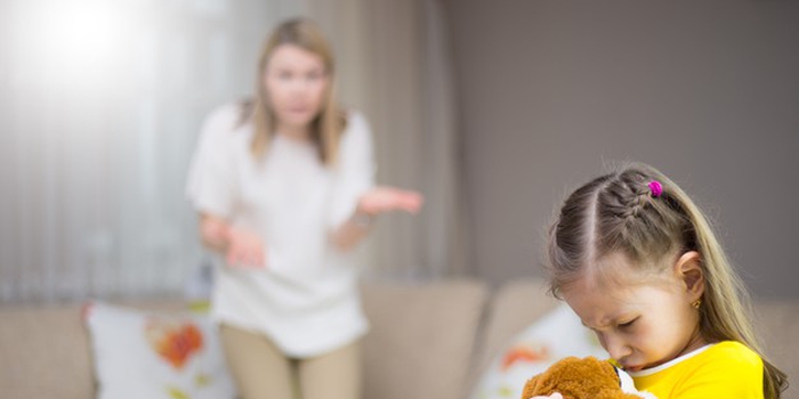 7 Kesalahan Orang Tua yang Dapat Merusak Masa Kecil Anak