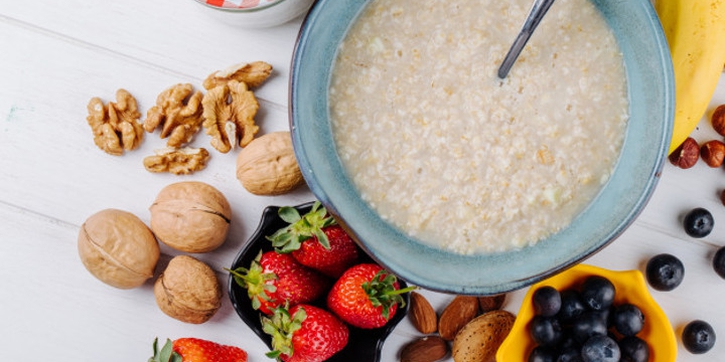 Rekomendasi Oatmeal untuk MPASI Bayi Anda