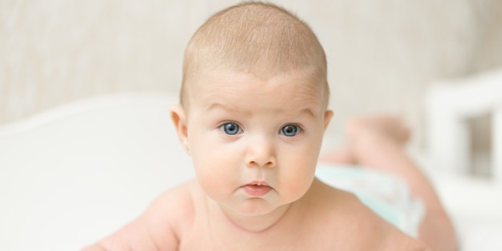 Cara Mengatasi Keringat Berlebih pada Bayi