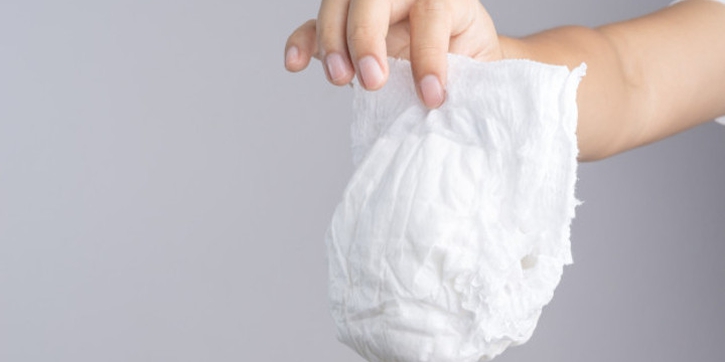 Agar Tidak Panik, Kenali Kebiasaan Buang Air Besar pada Bayi