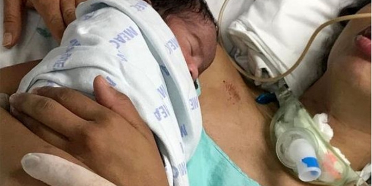Bayi Ini Bangunkan Ibunya yang Koma selama 23 Hari