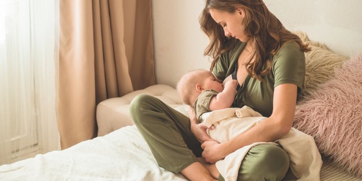 Moms Wajib Tahu! Panduan Menyusui dan Memberi MPASI untuk Bayi